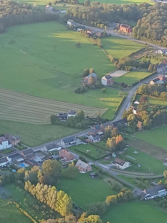 Le Clos Fleuri, Sautin