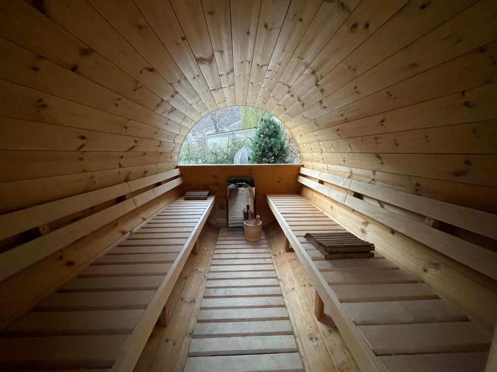 Montaz Suite and Sauna - 3