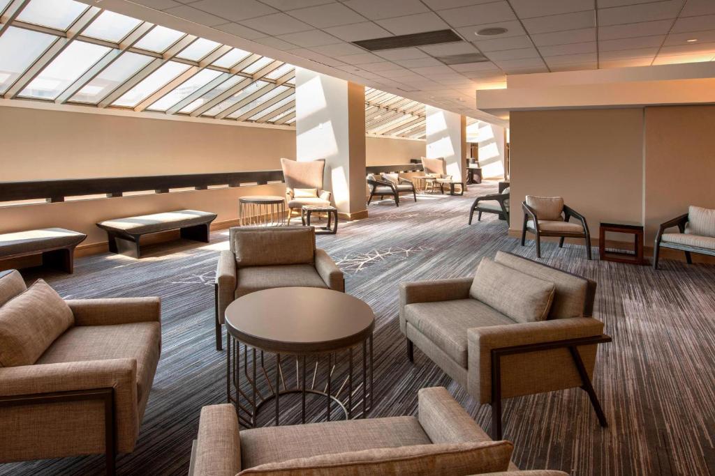 غرفة الاجتماعات/الاحتفالات