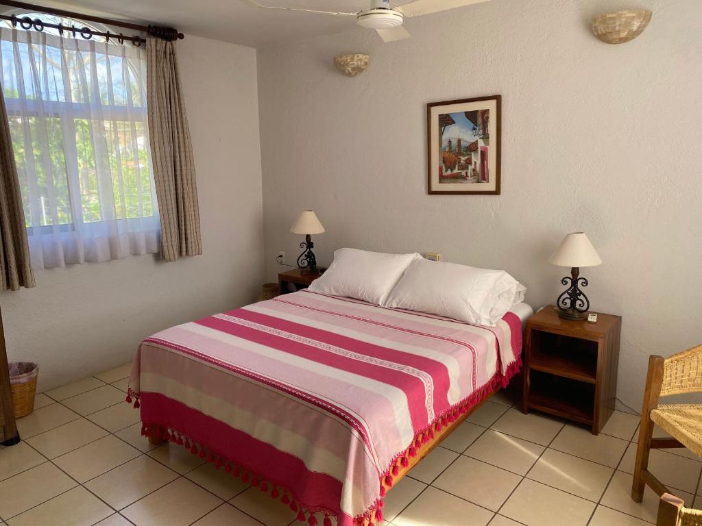 Hotel Zandoyo Bed & Breakfast - 3