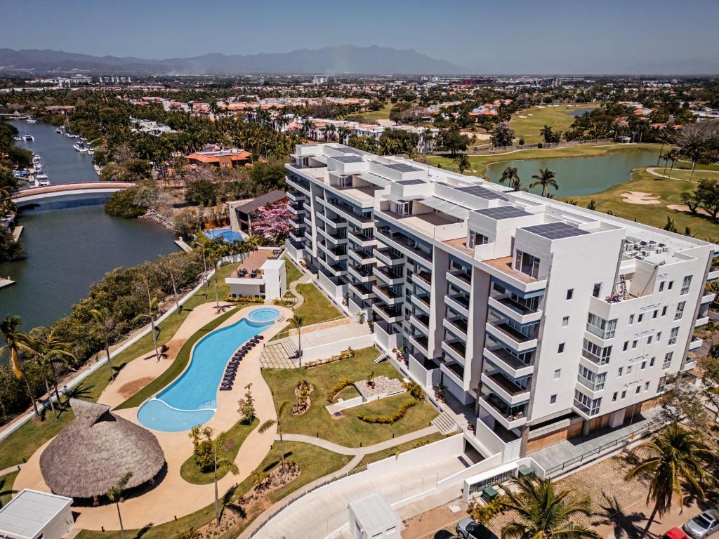 Altamar Canal View Condos, Nuevo Vallarta