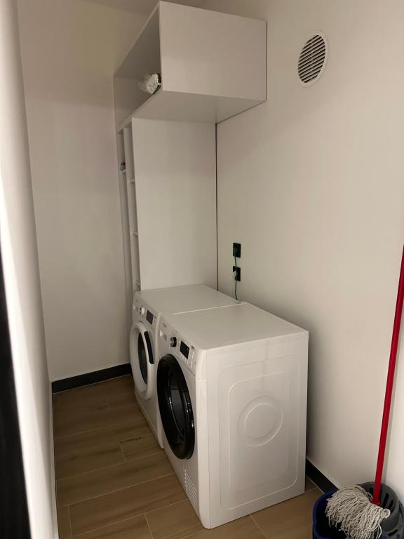 Apartment Pionirski park - 2