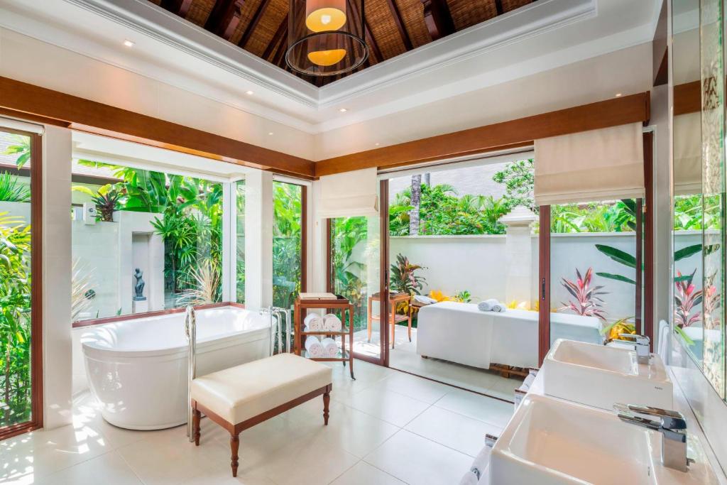 The Laguna, a Luxury Collection Resort & Spa, Nusa Dua, Bali