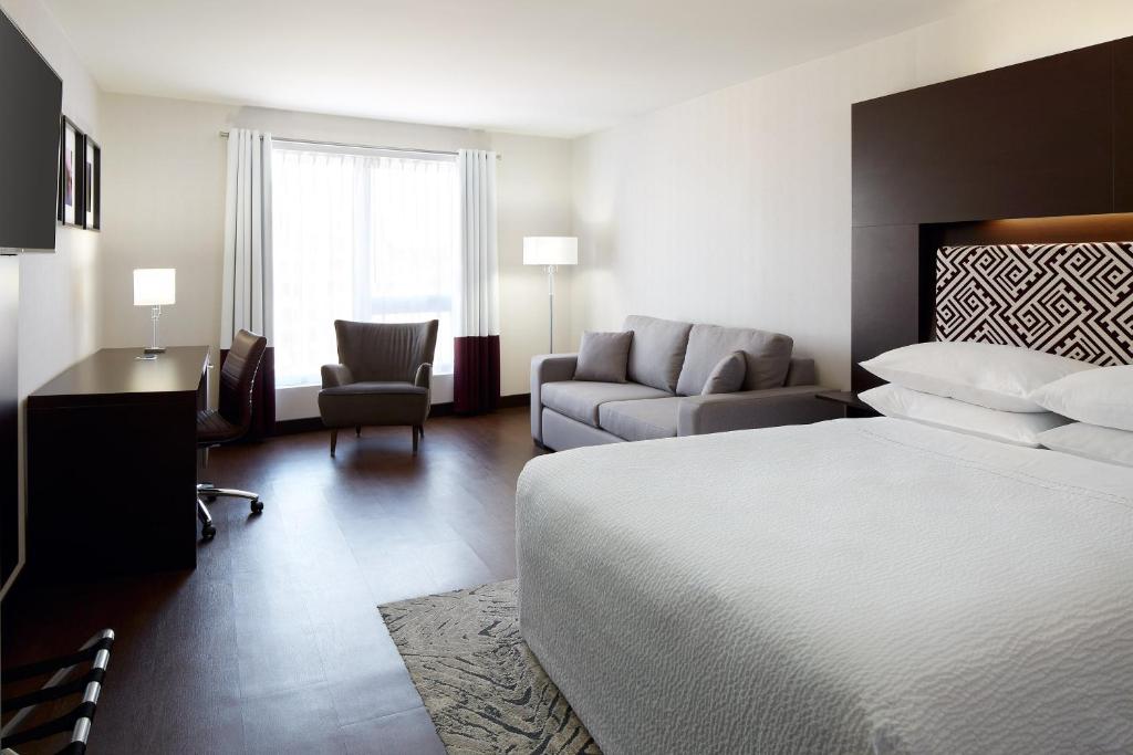 Four Points by Sheraton Lévis Convention Centre, Lévis