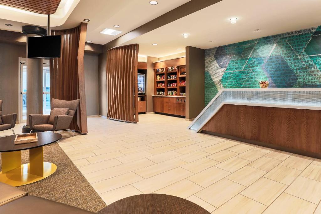 SpringHill Suites by Marriott Tallahassee North フロント・ロビー