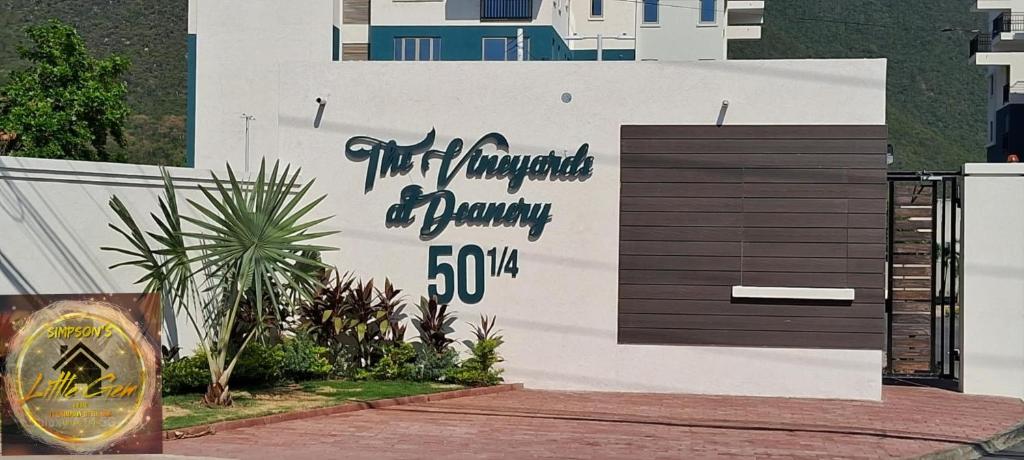 Simpson's Little Gem, Kingston