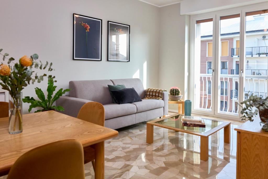 Your Milan Home, Milán