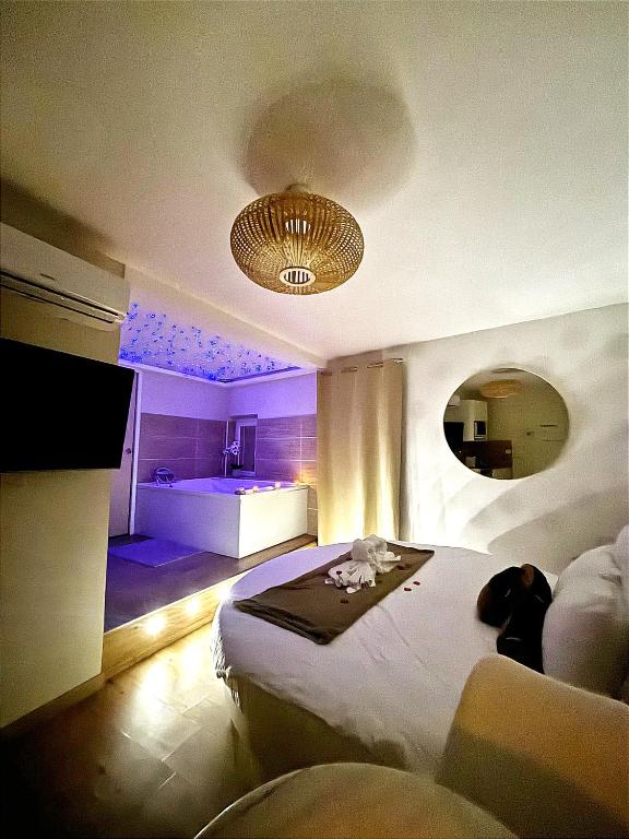 Studio Love room Spa Baignoire double La Ciotat Centre port - 4