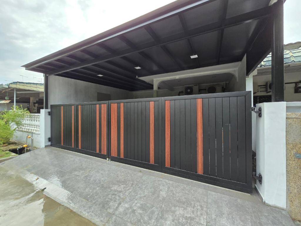 Bee Homestay, Keluang