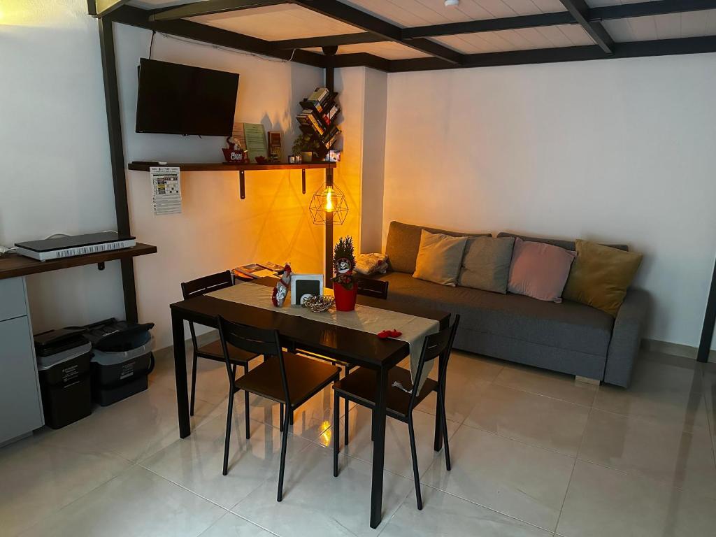The City Den - 3
