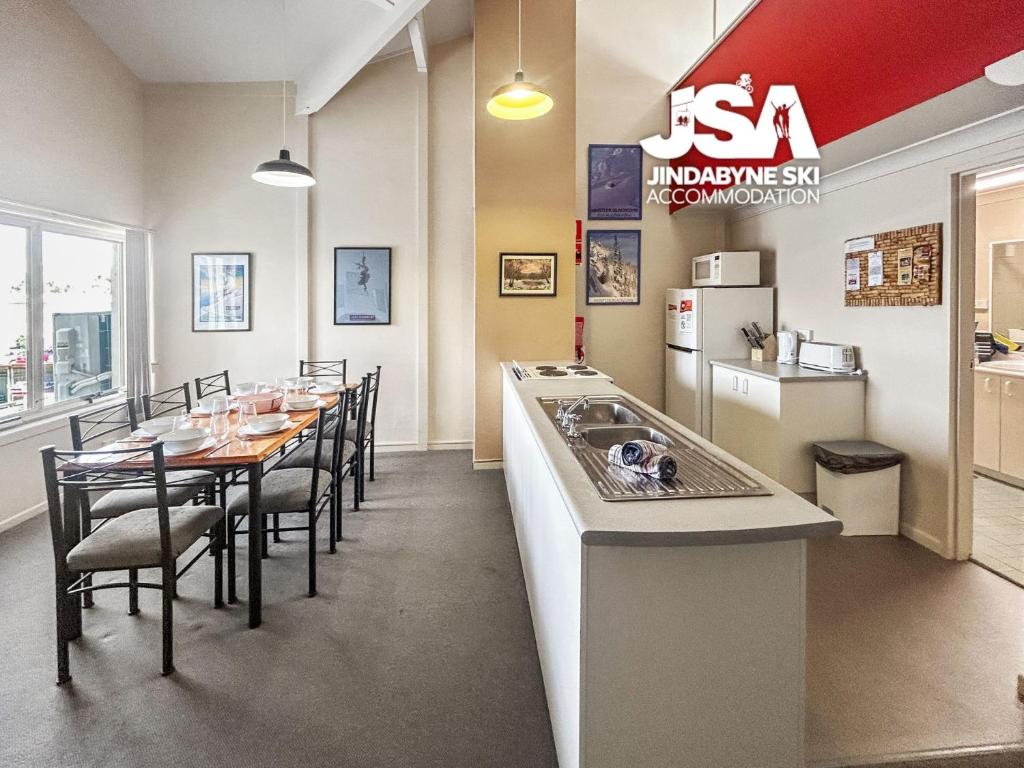 Razorback 2, Jindabyne