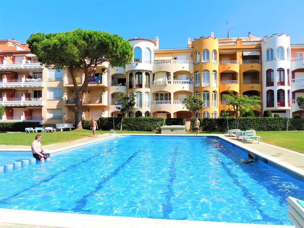 Apartment Empuriabrava near the Sea - 1