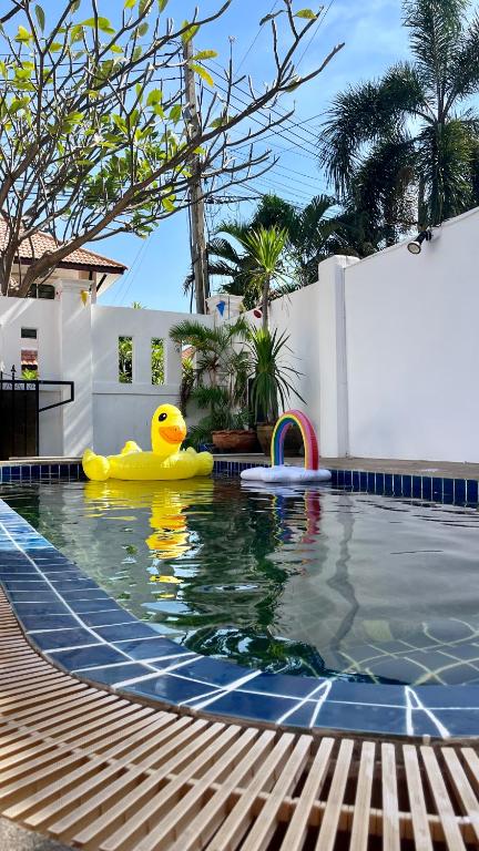 Sunshine villa Near beach Private Pool, Pattaya South