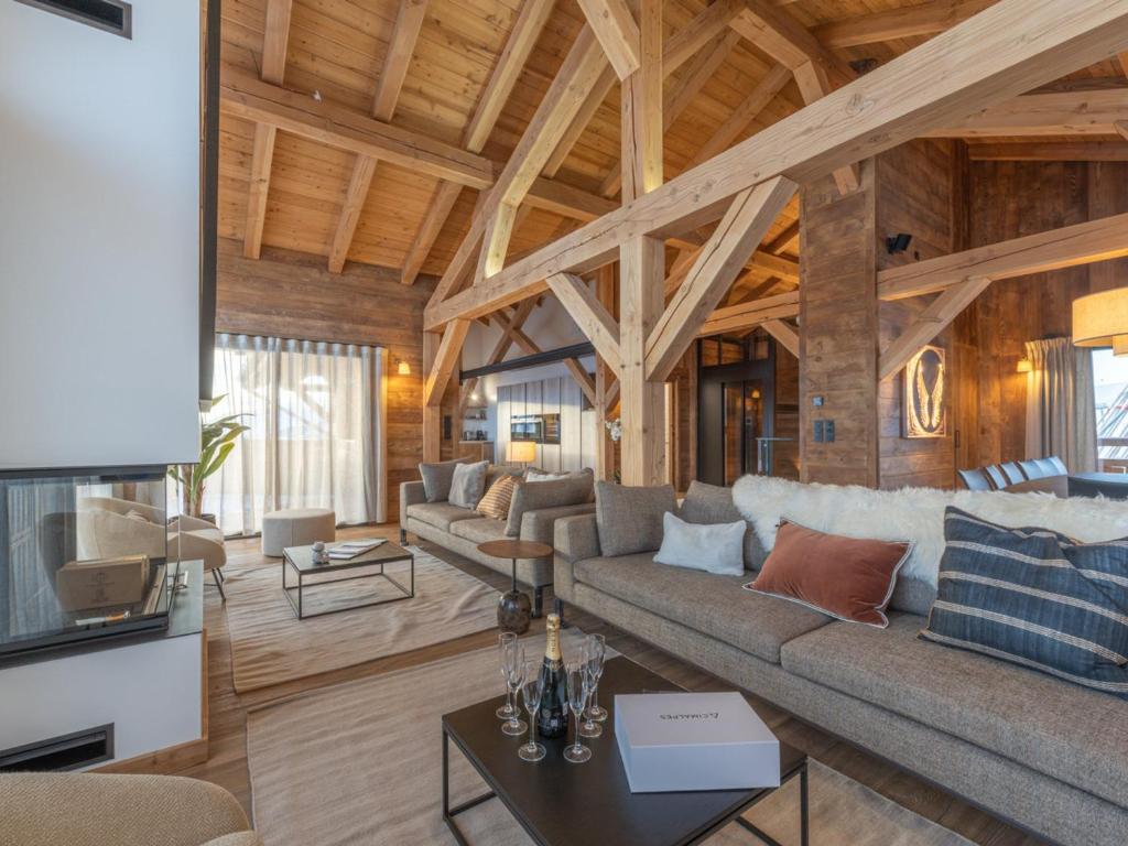 Chalet luxe ski-in ski-out, sauna, cinéma, jacuzzi - 2
