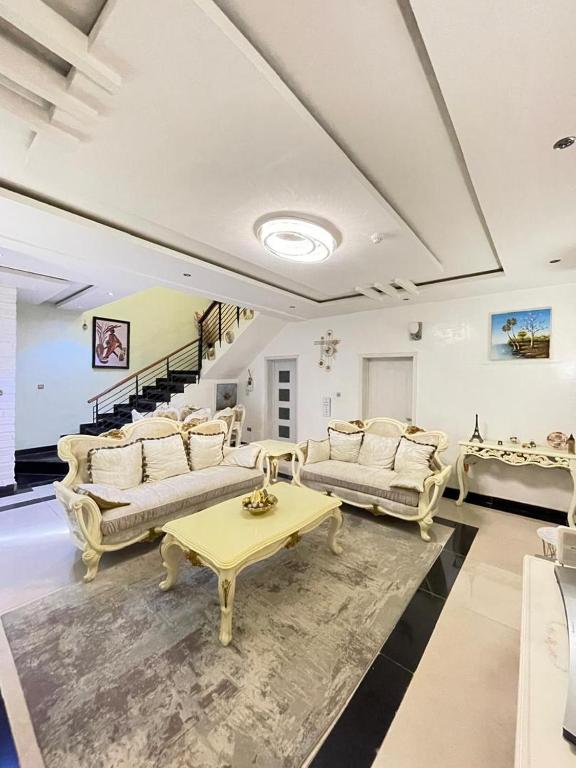 3 Bedroom Terrace Duplex Apartment For Shortlet Serviced Apartment Luxury Duplex, Lagos