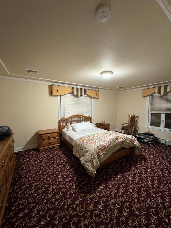 The Regal Haven, Metuchen