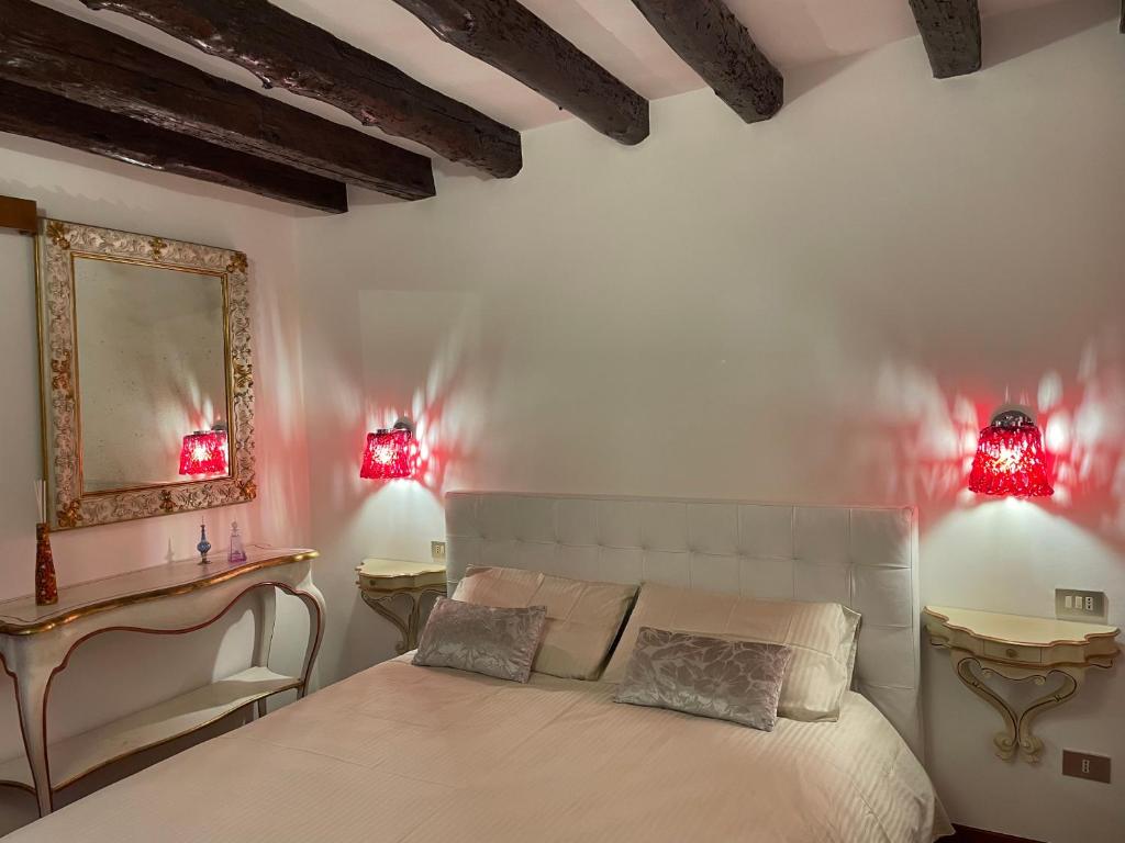 Appartamento Ca Sambughè - In the heart of Venice, Benátky