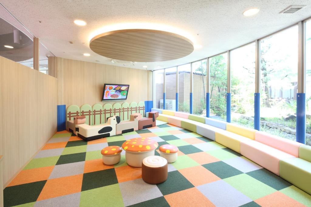 1. 스파 리조트 -..