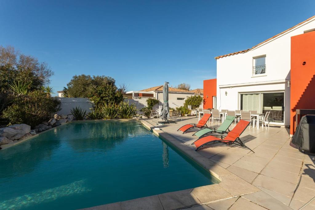 Spacious 210 m villa in Cap d’Agde!, Cap d'Agde