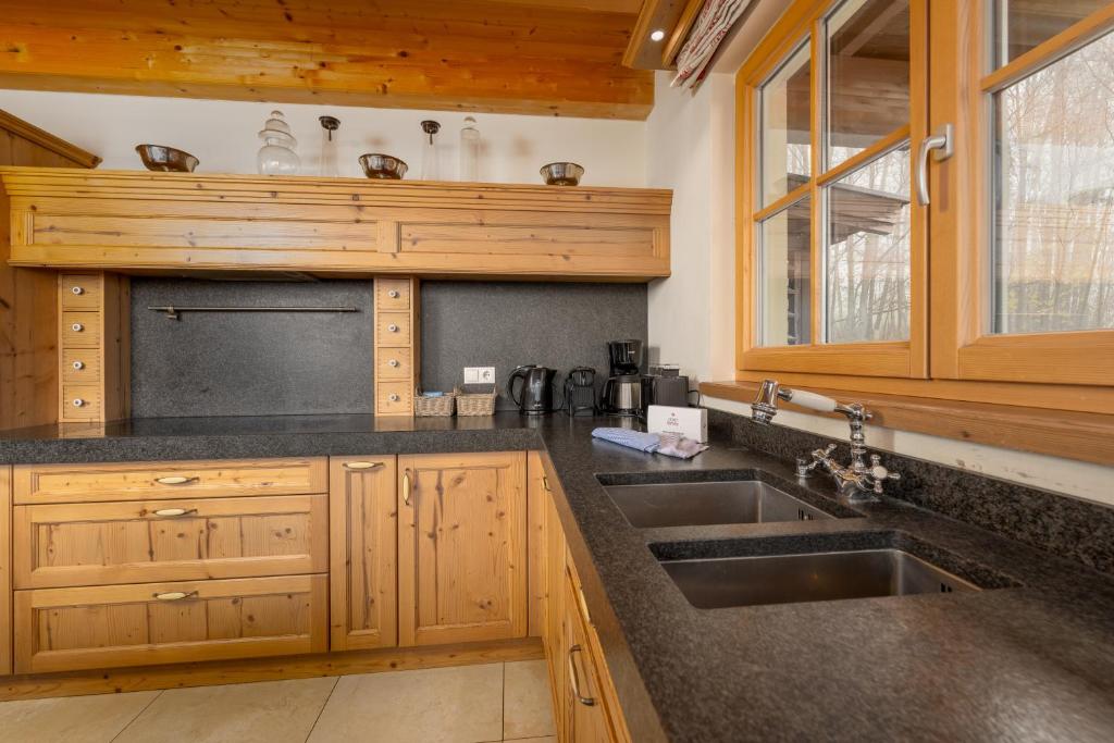 Panorama Chalet with Sauna near Zell am See - Kaprun - 5