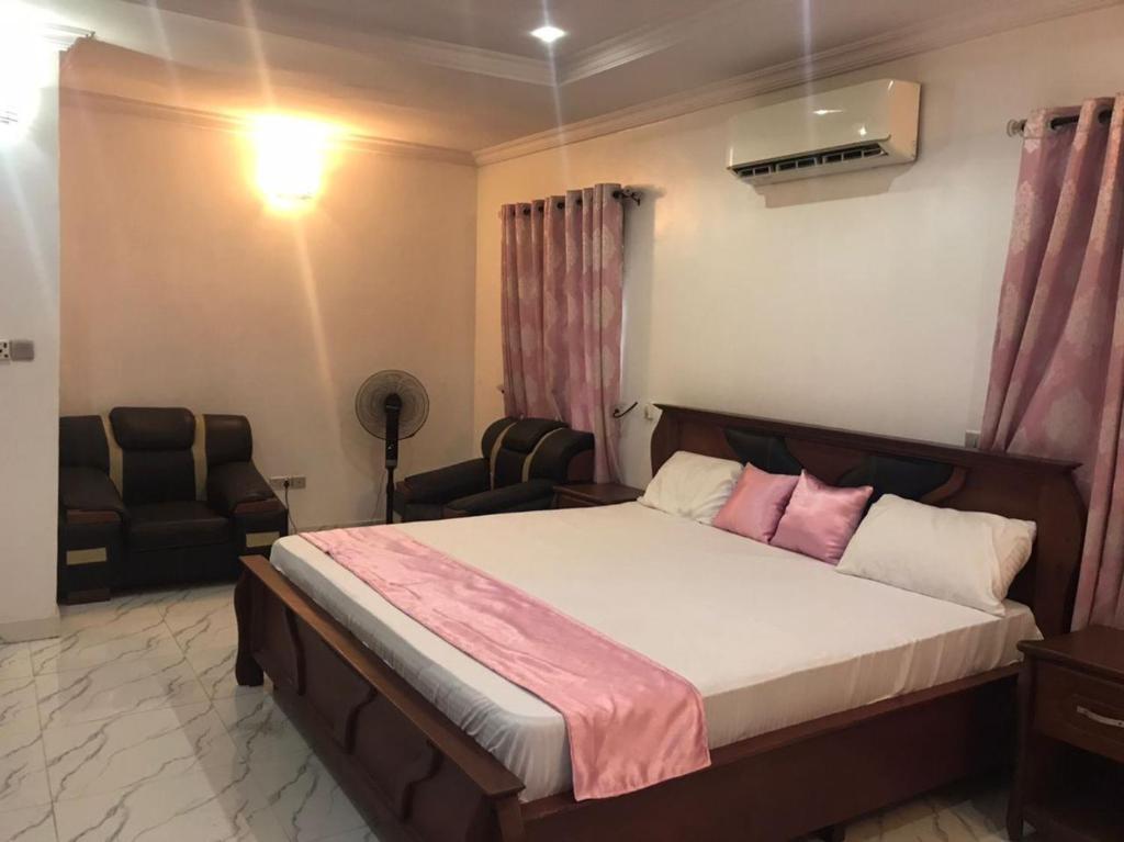 Sleeps8-Parking-Jacuzzi-WiFi-AirCon, Iseri-Oke