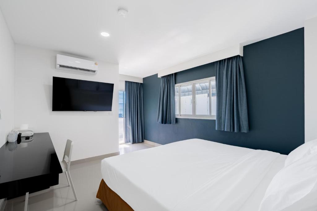 Bed, Terminal2 Hotel Phukettown in Phuket