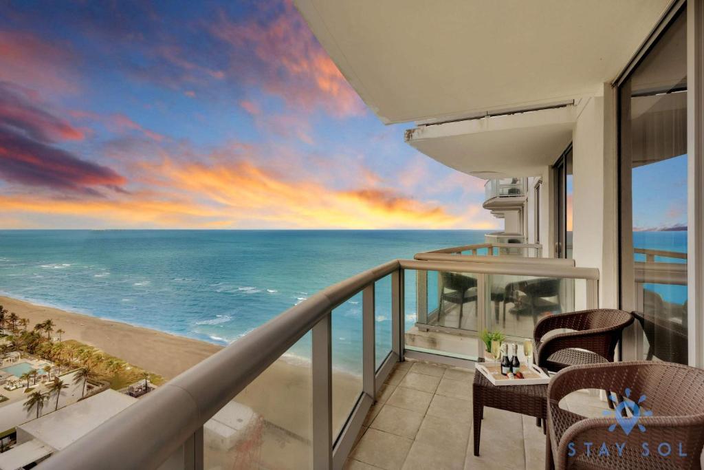 1BR Apartment with beautiful view, Sunny Isles Beach