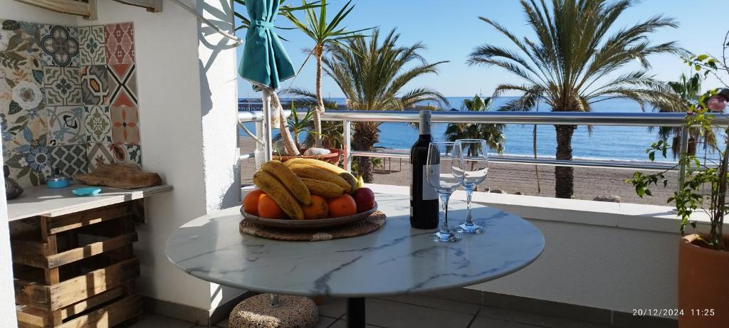 Tríplex Faro, Carboneras