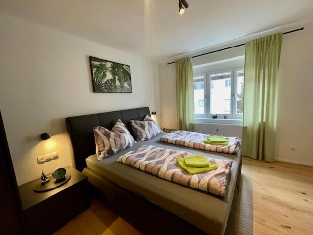 Stylisches Cityapartment mit Schloßbergblick - 3