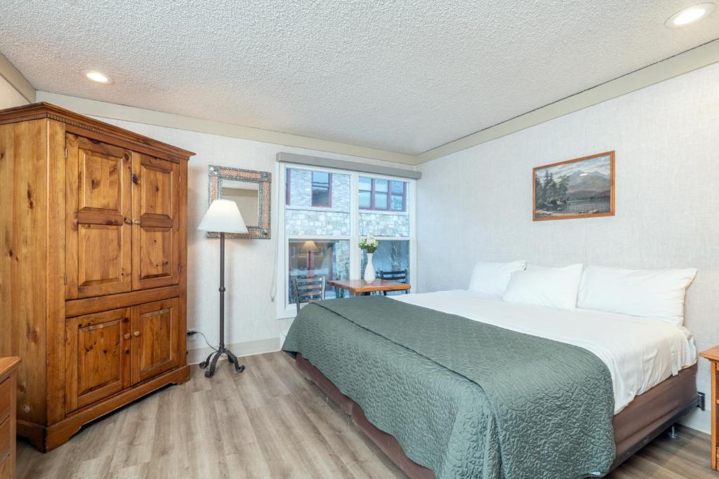 Mountainside Inn 311 by Alpine Lodging Telluride, Telluride