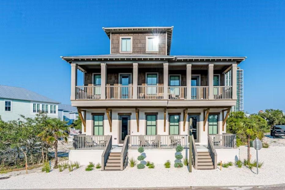 Sun Tannin, Gulf Shores