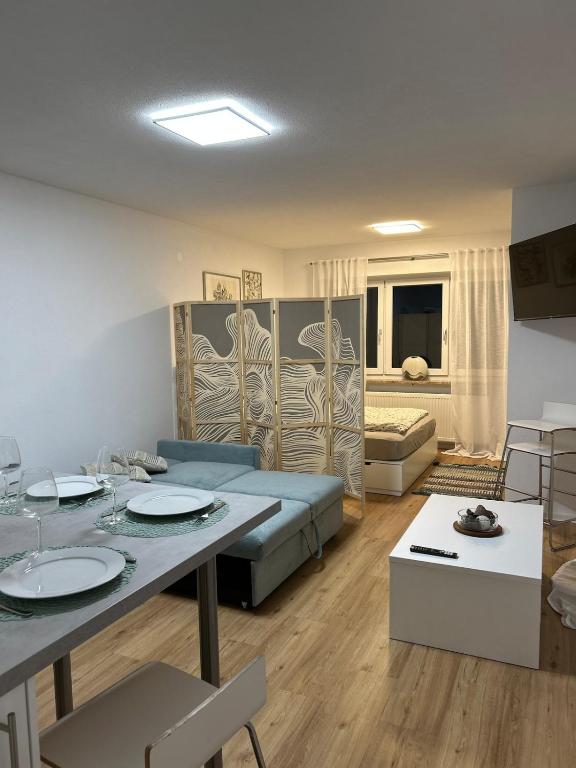 Kempten zentral 1-Zimmer Wohnung mit Parkplatz - 5