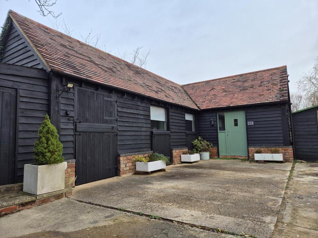 The Nook, 1 Bedroom Cottage with Indoor Fireplace, Poundon