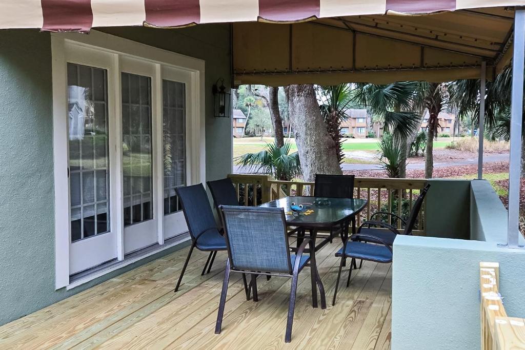 Evian 217, Hilton Head Island