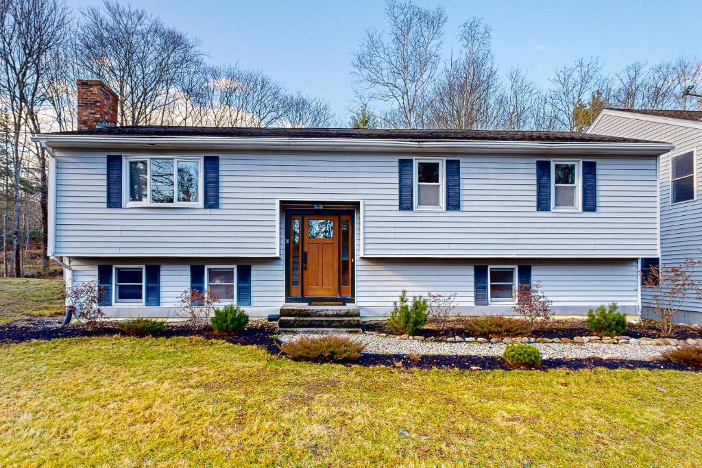 Stone’s Throw, Kennebunkport