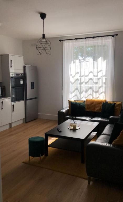 Sapphire Suite, Neepsend