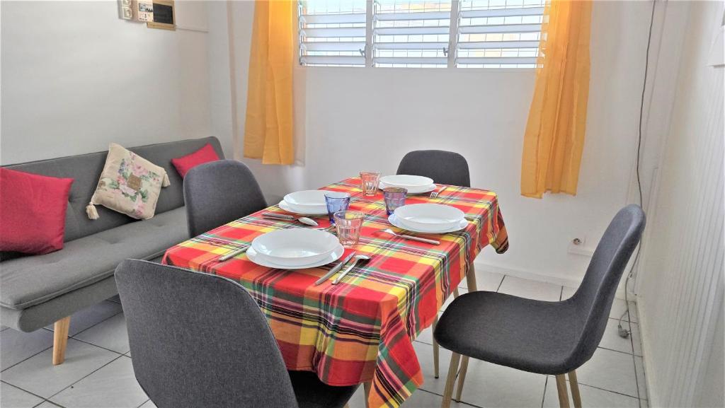 Suite Mousseline - Sports & aéroport à proximité - Le Paradis des Petits Voyageurs, Le Lamentin