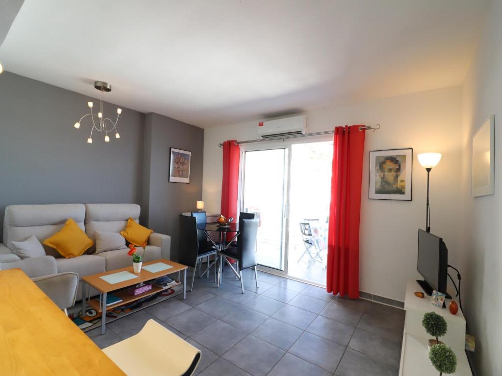 Apartment in Roses with balcony - 2
