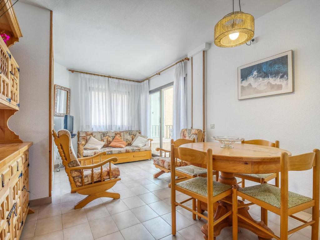 Apartment in Roses near Platja del Eastrell - 3