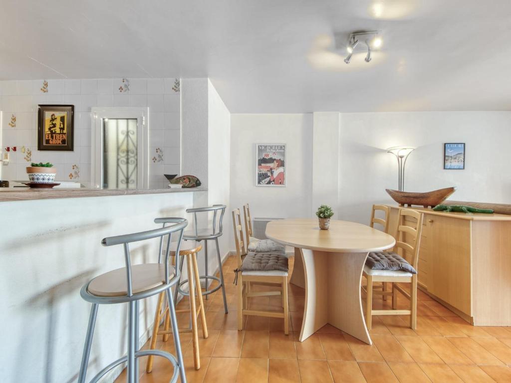 Apartment in Roses near Canyelles Beach - 4
