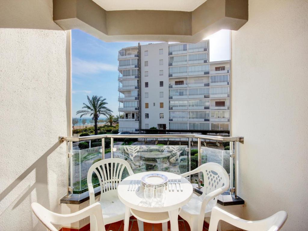 Apartment in Roses on the Beachfront - 4