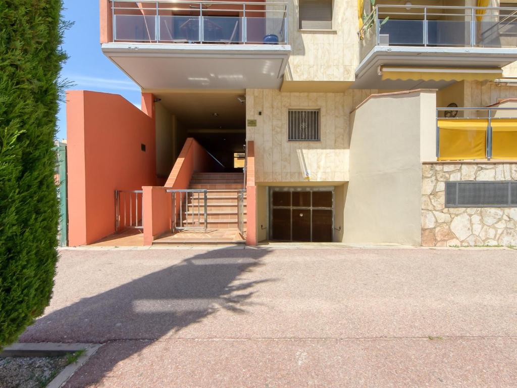 Modern Flat by the Sea - 1