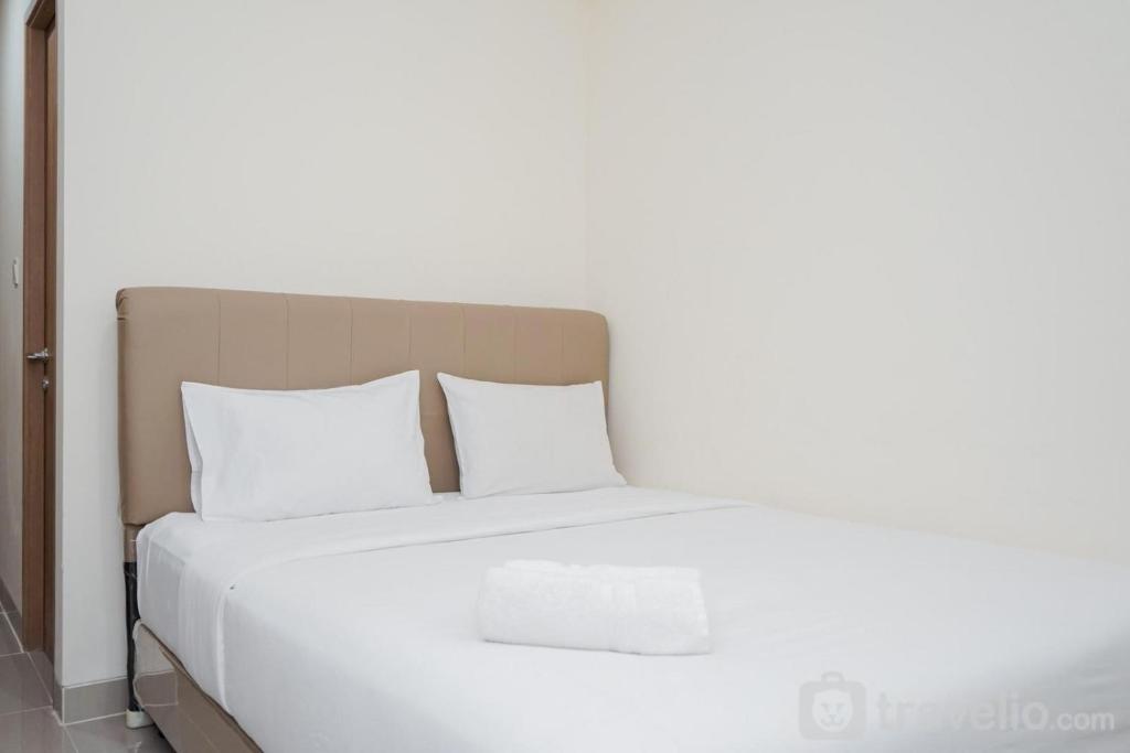 Comfy Studio Apartment at B Residence By Travelio, Tangerang