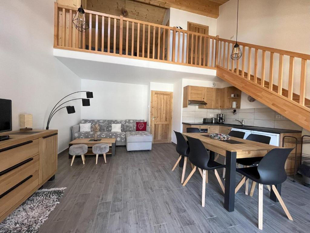 Confort moderne avec mezzanine près du téléphérique - FR-1-464-247 - 1