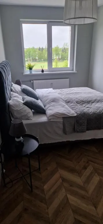 Prabangūs šeimos apartamentai Naujojoje Akmenėje, hotel in Naujoji Akmenė