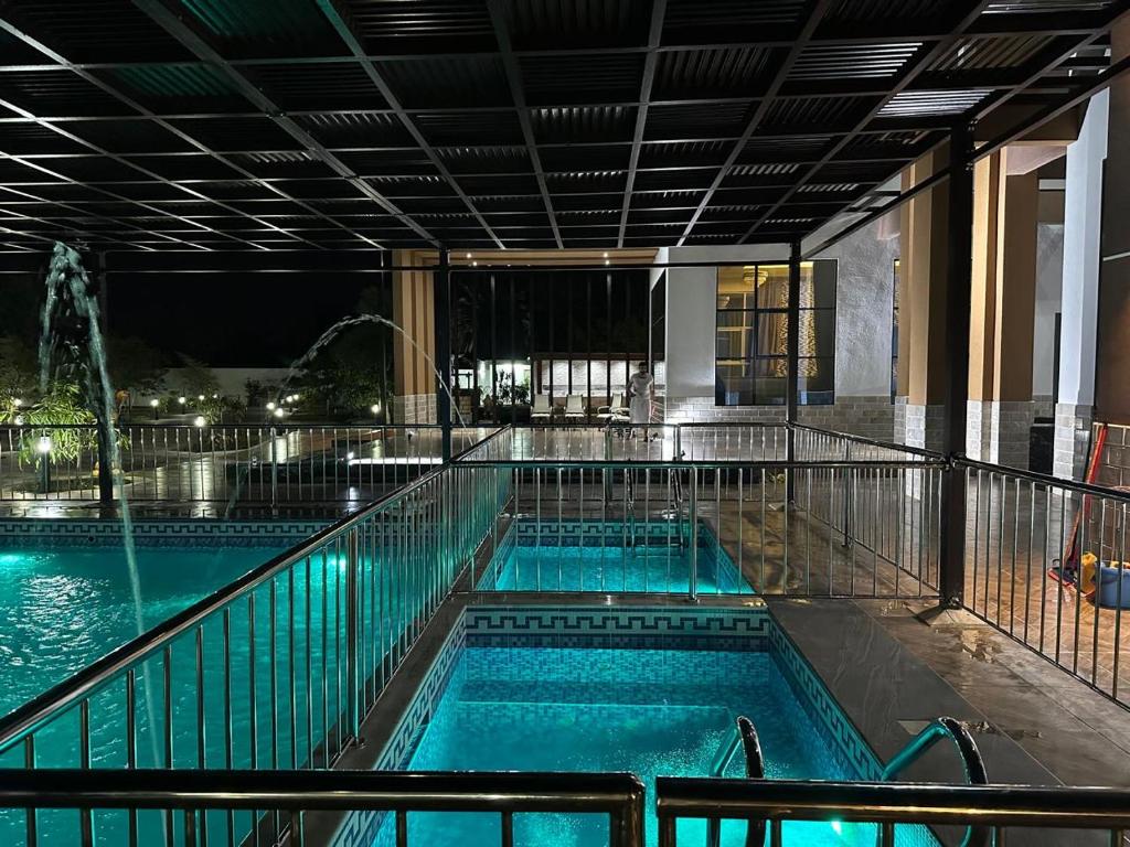 Almaas resthous, Al Fala