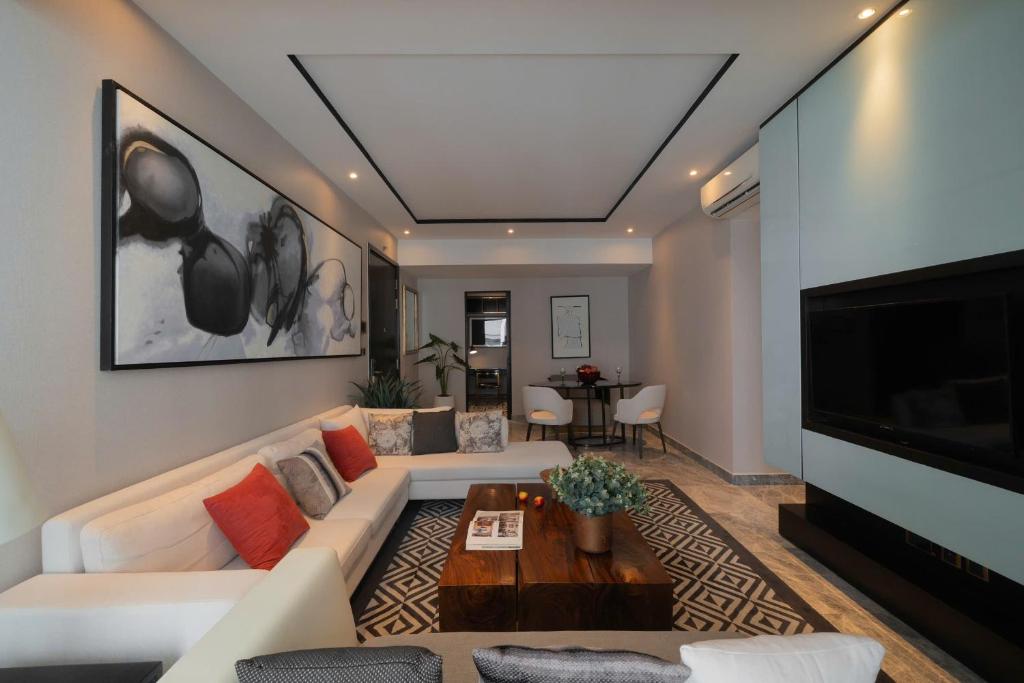 Zenity and D1Mension Apartment, 608 Võ Văn Kiệt, phường Cầu Kho, quận 1, Hồ Chí Minh, Ho Či Minovo Město