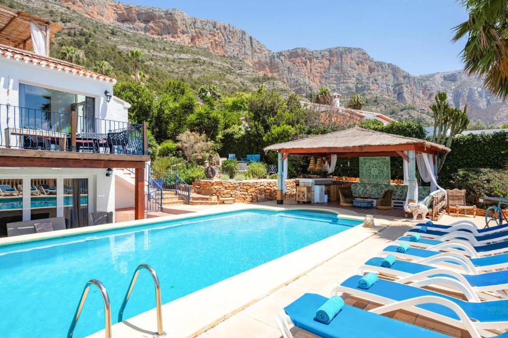 Villa Nirvana by Villa Plus - 1