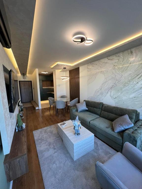 Apartman La Repit 2, Železnička Stanica Incel