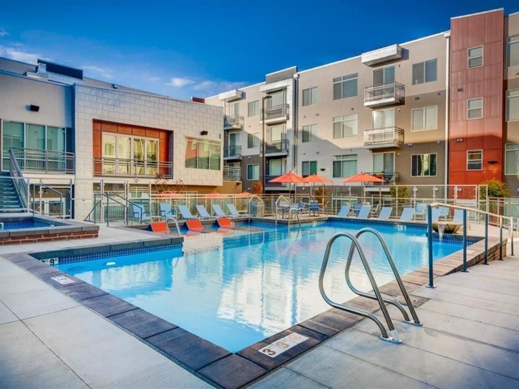 Modern Resort Styled 2BR Apt W Pool, Gym & Hot Tub, Salt Lake City